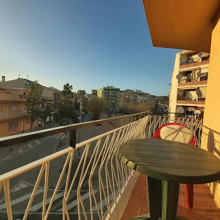 Diana Apartamento Con Terraza Muy Cerca Del Mar Пинеда де Мар Екстериор снимка