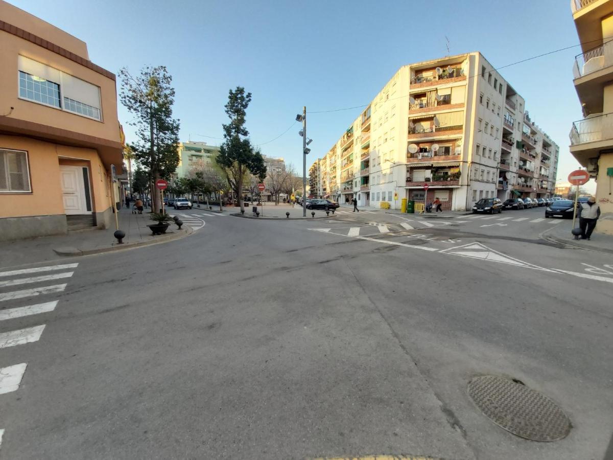 Diana Apartamento Con Terraza Muy Cerca Del Mar Пинеда де Мар Екстериор снимка