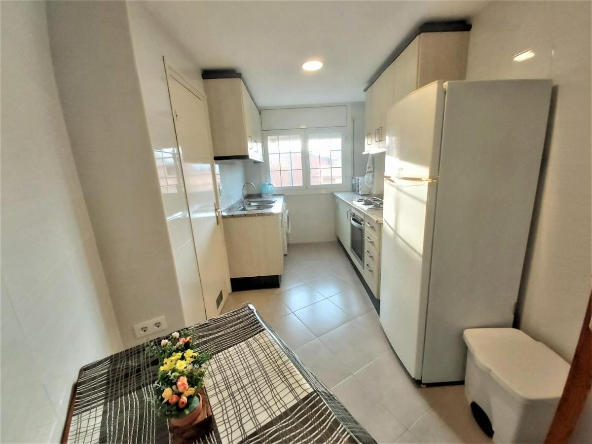 Diana Apartamento Con Terraza Muy Cerca Del Mar Пинеда де Мар Екстериор снимка
